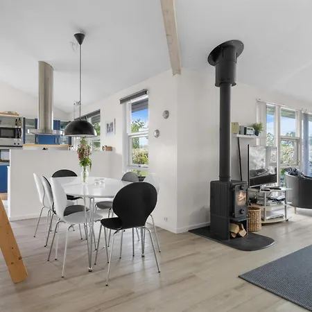 Moa - 350m From The Sea By Interhome